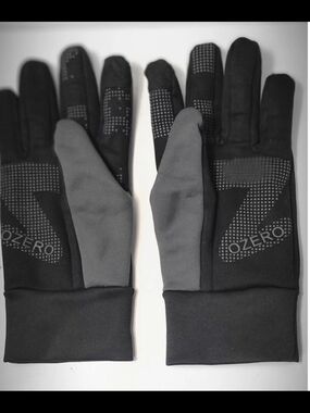 Men's Black and Gray Thermal Grip Gloves